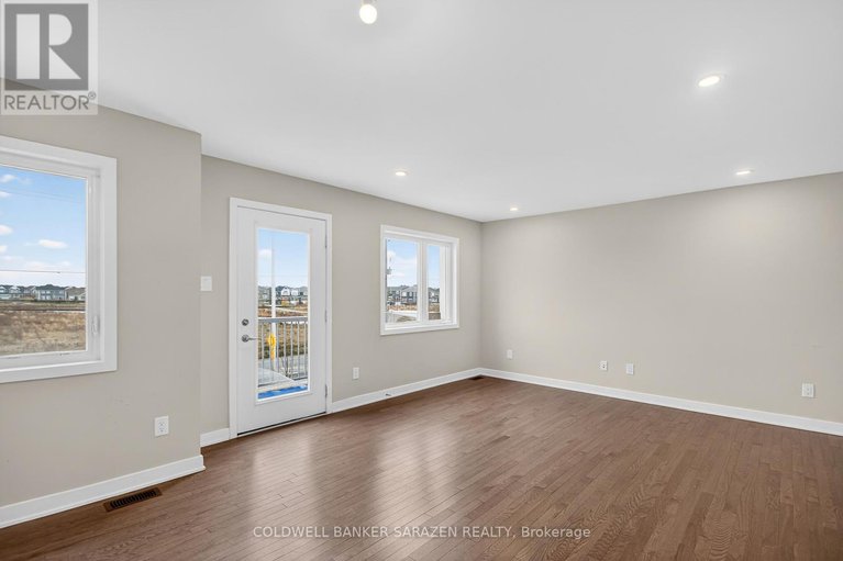 29143525/6323-perth-street/btwn-franktown-rd-fallowfield-rd/ottawa/ontario/K0A2Z0_14