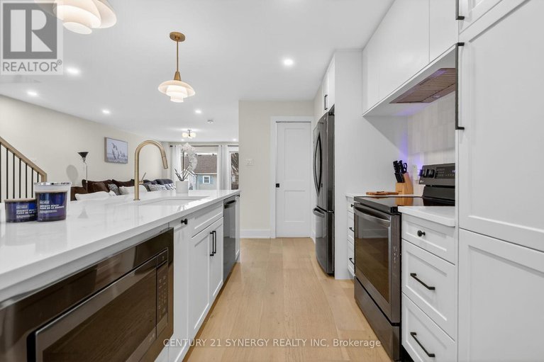 29204630/116-king-george-street/overbrookcastle-heights/ottawa/ontario/K1K1V3_12