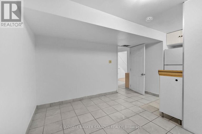 29554876/911-blair-road/cardinal-heights/ottawa/ontario/K1J7M8_19