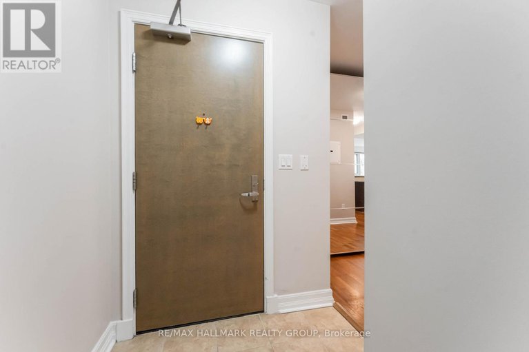 28869010/204-200-besserer-street/sandy-hill/ottawa/ontario/K1N0A7_3