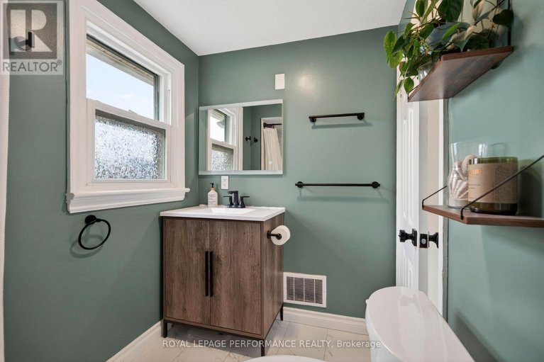 29674451/344-richelieu-avenue/vanier/ottawa/ontario/K1L6J9_31