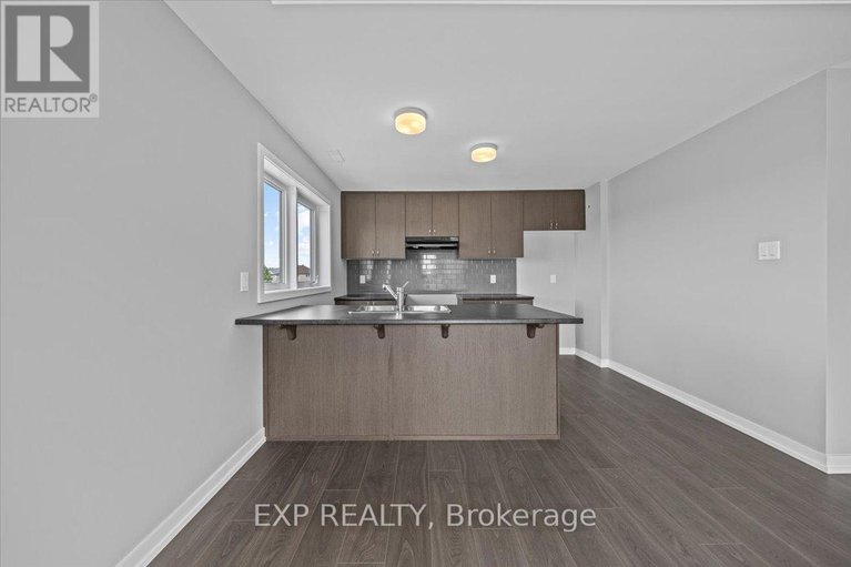 29652575/212-tobiano-private/stittsville-south/ottawa/ontario/K0A2Z0_4