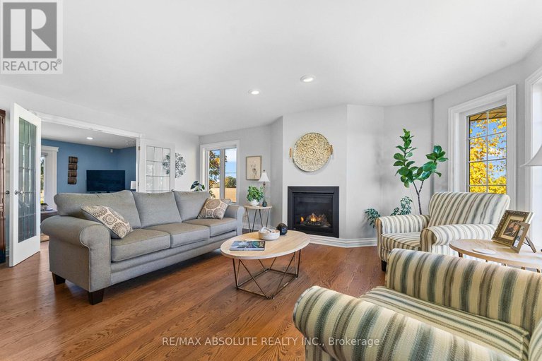 28394823/151-duncan-drive/mcnabbraeside-twps/mcnabbraeside/ontario/K7S0E1_6