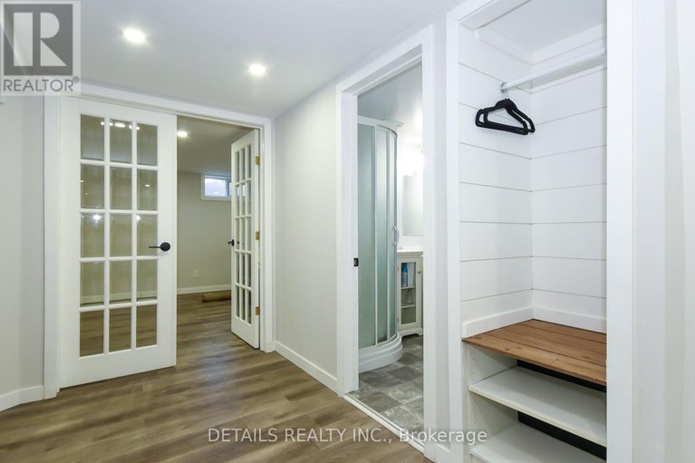 29661613/1222-field-street/bel-air-park/ottawa/ontario/K2C2R2_34