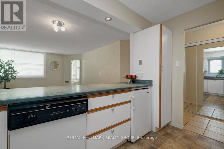 28717173/616-1025-grenon-avenue/fairfield-heights/ottawa/ontario/K2B8S5_12