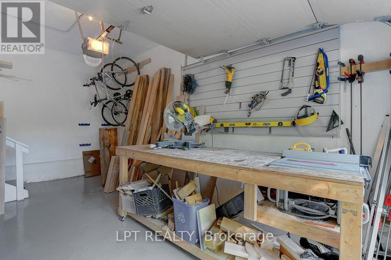 28941530/353-mountbatten-avenue/alta-vistafaircrest-heights/ottawa/ontario/K1H5W2_39