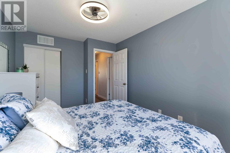 28985545/104-esterbrook-drive/mer-bleuebradley-estatesanderson-park/ottawa/ontario/K1W0A9_33