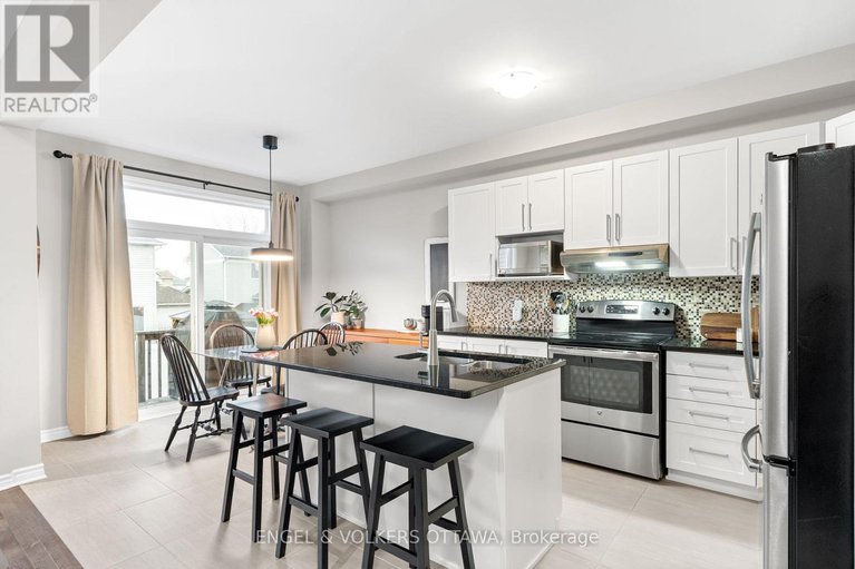 28239437/3499-woodroffe-avenue/strandherd/ottawa/ontario/K2G7A6_10