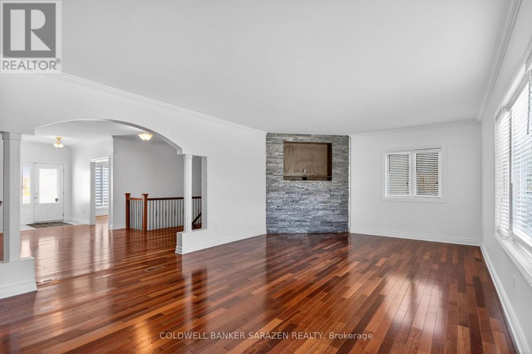 29439307/599-ballycastle-crescent/riverside-south/ottawa/ontario/K1X0A2_14