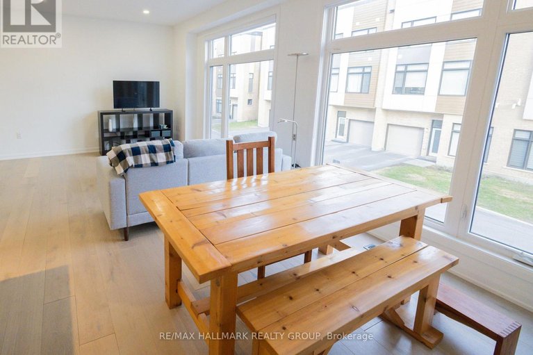 29664697/55-cherry-blossom-private-private-w/redwood-park/ottawa/ontario/K2H0C4_9