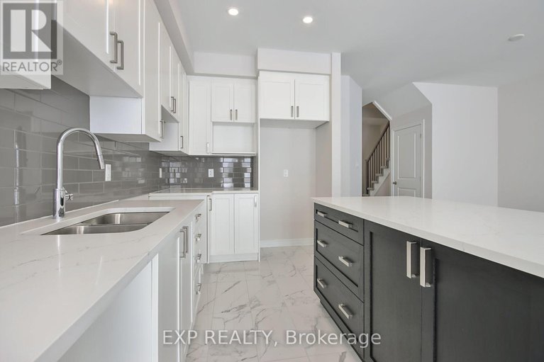 28500322/1940-hawker-private/huntley-ward-south-east/ottawa/ontario/K0A1L0_7