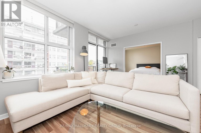 29275493/306-150-caroline-avenue/ottawa-west/ottawa/ontario/K1Y4X8_17