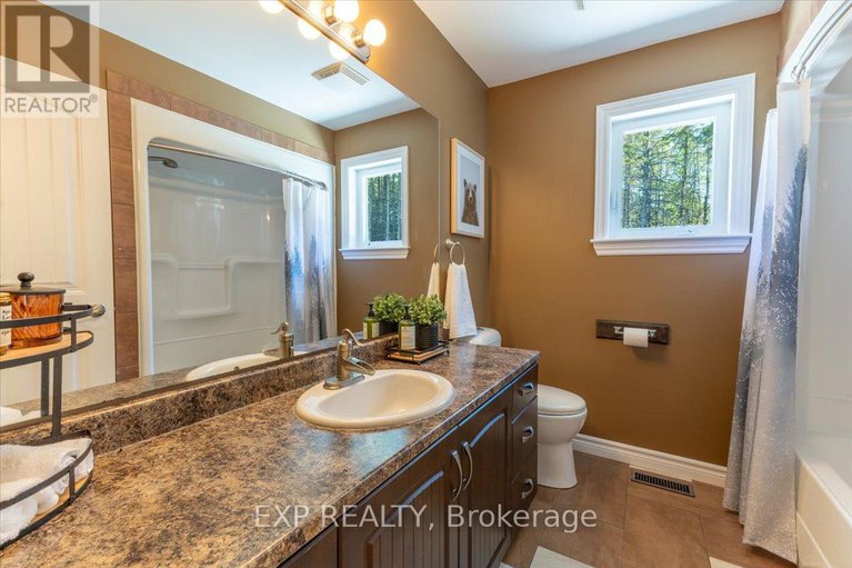 28879603/6719-deer-run-place/rideau-twp-s-of-reg-rd-6-w-of-mccordick-rd/ottawa/ontario/K0A2T0_27