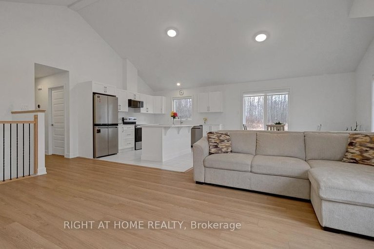 29601233/268-boyds-road/lanark-highlands-lanark-twp/lanark-highlands/ontario/K7C0C5_12