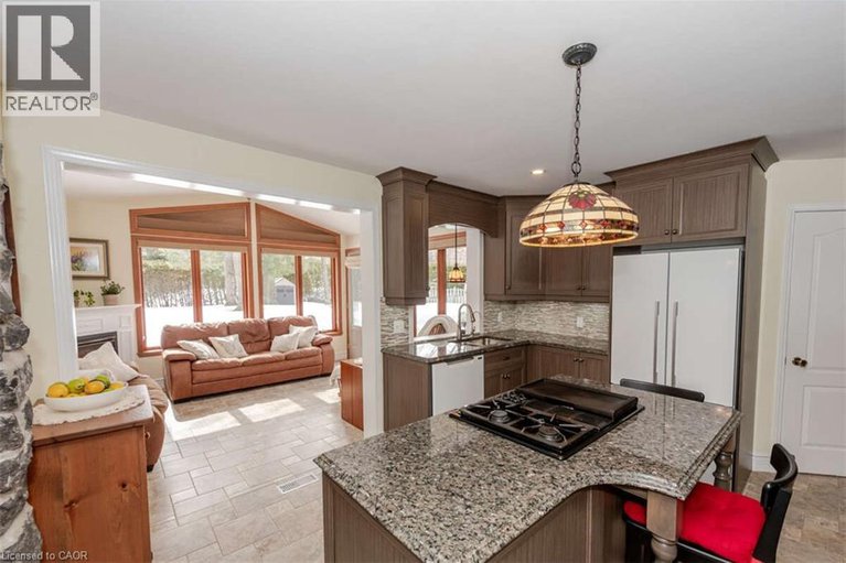 28982997/704-pattee-road/hawkesbury/ontario/K6A2R2_23