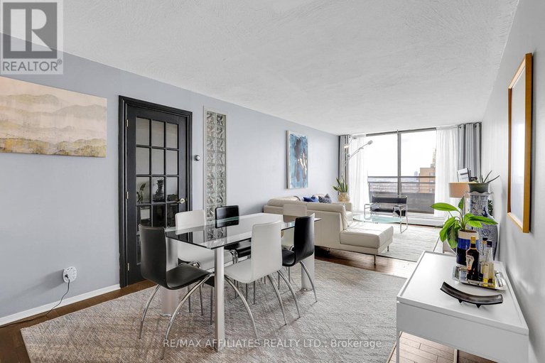 28185922/2506-505-st-laurent-boulevard/viscount-alexander-park/ottawa/ontario/K1K3X4_12