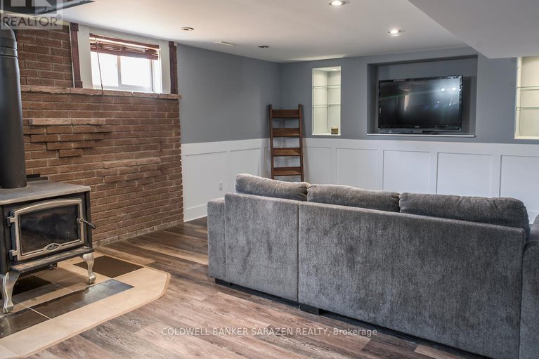 29261166/875-usborne-street/mcnabbraeside-twps/mcnabbraeside/ontario/K0A1G0_17