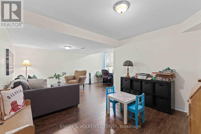 29117351/21-kimberwick-crescent/quinterra/ottawa/ontario/K1V1K6_27