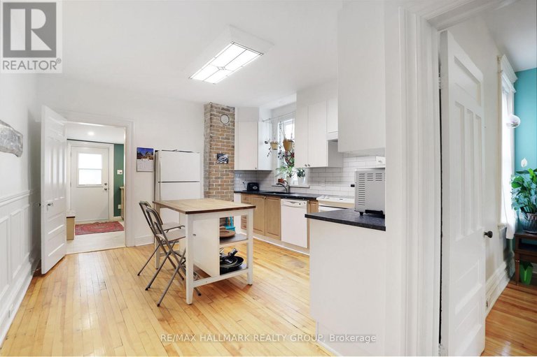 28805291/8-elm-street/west-centre-town/ottawa/ontario/K1R6N1_9