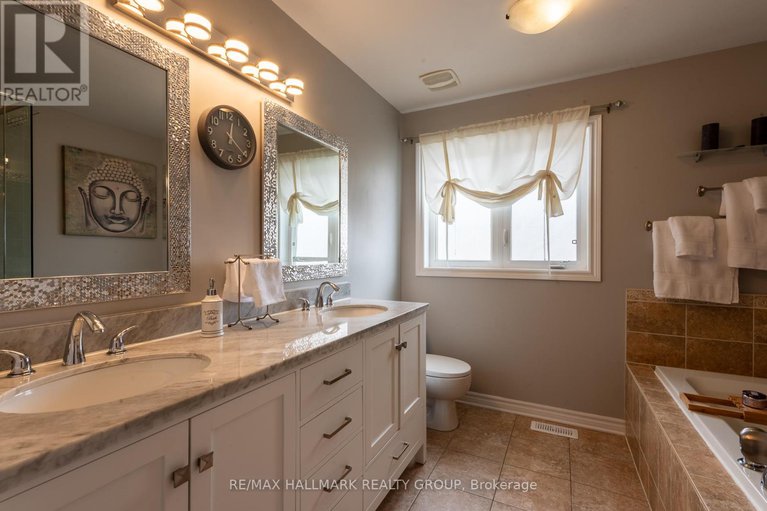 28553250/217-fountainhead-drive/mer-bleuebradley-estatesanderson-park/ottawa/ontario/K1W0C2_23