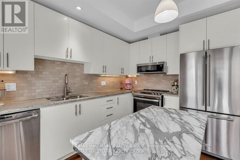 29413273/d-124-guigues-avenue/lower-townbyward-market/ottawa/ontario/K1N5H7_20