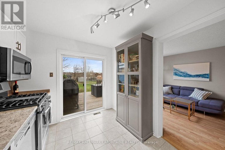 29684615/244-jamieson-street/almonte/mississippi-mills/ontario/K0A1A0_13