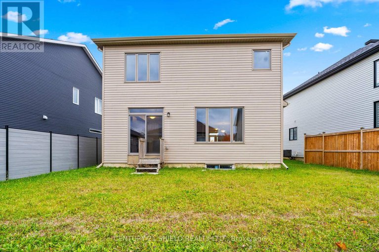 29043267/784-namur-street/embrun/russell/ontario/K0A1W0_8