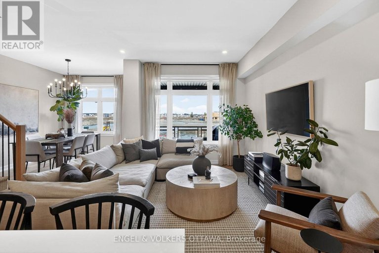 29646069/1764-crux-road/mer-bleuebradley-estatesanderson-park/ottawa/ontario/K1W0W7_18