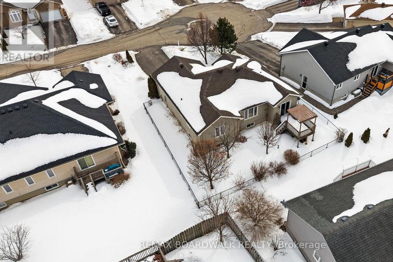 29430722/110-templeton-court/kemptville/north-grenville/ontario/K0G1J0_30