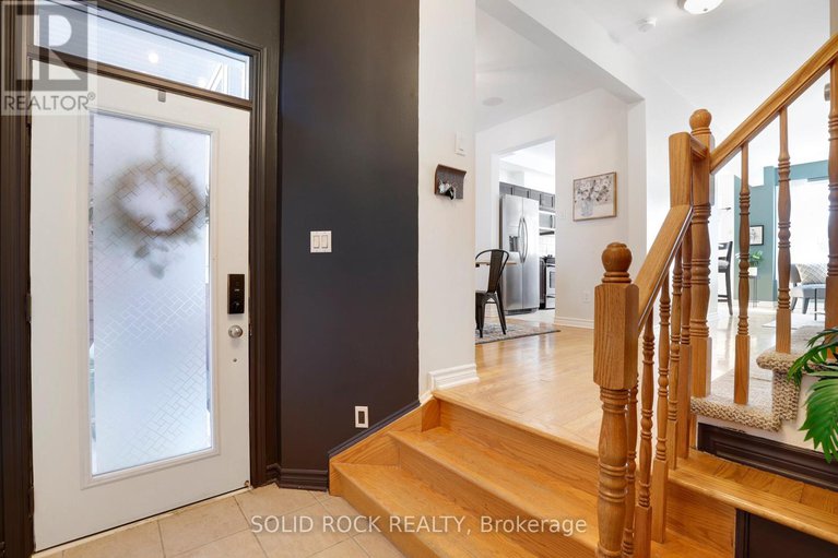 29434004/62-evelyn-powers-private-n/stittsville-south/ottawa/ontario/K2S0E1_3