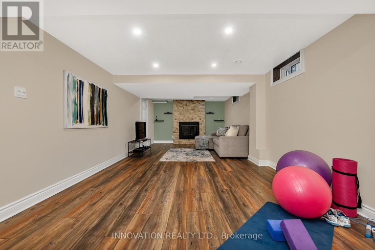 28909100/297-liard-street-s/stittsville-south/ottawa/ontario/K2S1J2_29
