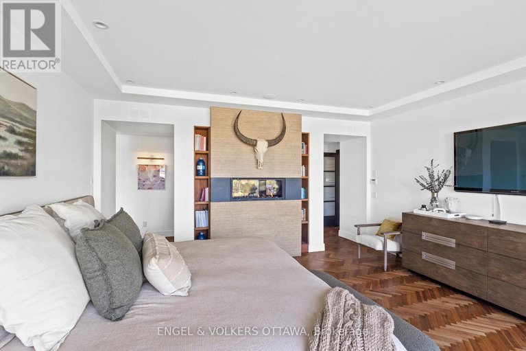 28961794/6351-rideau-valley-drive-n/manotick-south-to-roger-stevens/ottawa/ontario/K4M1B3_34