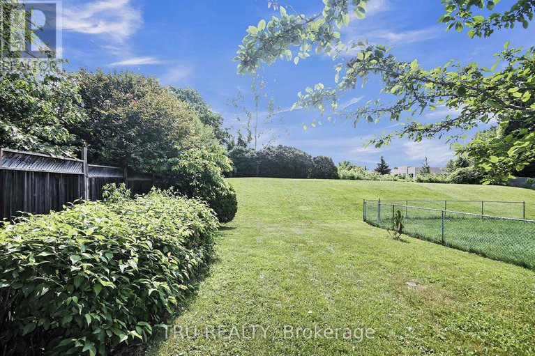 29148422/132-rothesay-drive/glencairnhazeldean/ottawa/ontario/K2L1P1_43