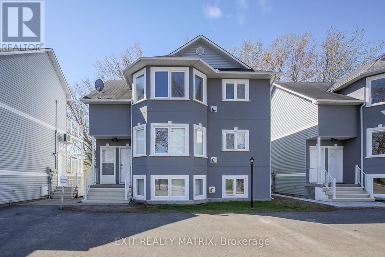 28209292/5c-75-lapointe-boulevard/embrun/russell/ontario/K0A1W0_1