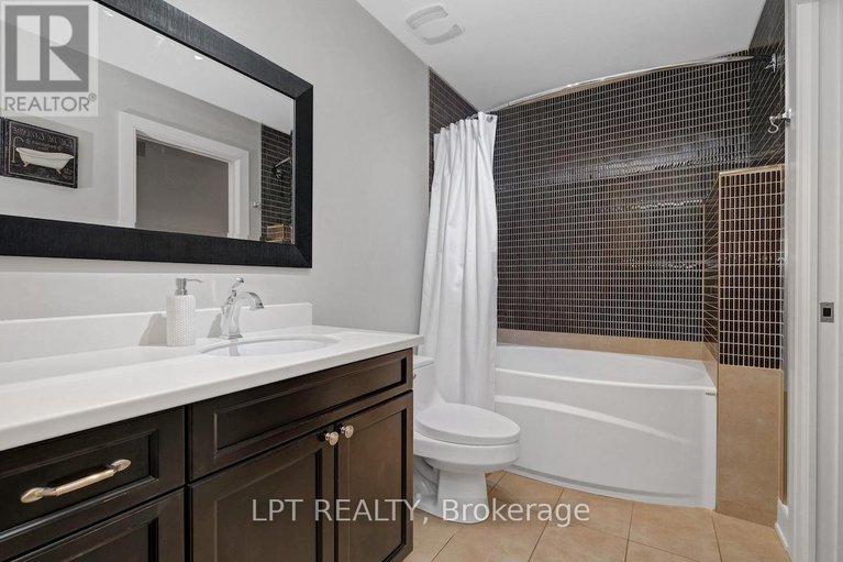 29075971/313-clifton-road/westboro-south/ottawa/ontario/K1Z5V1_28