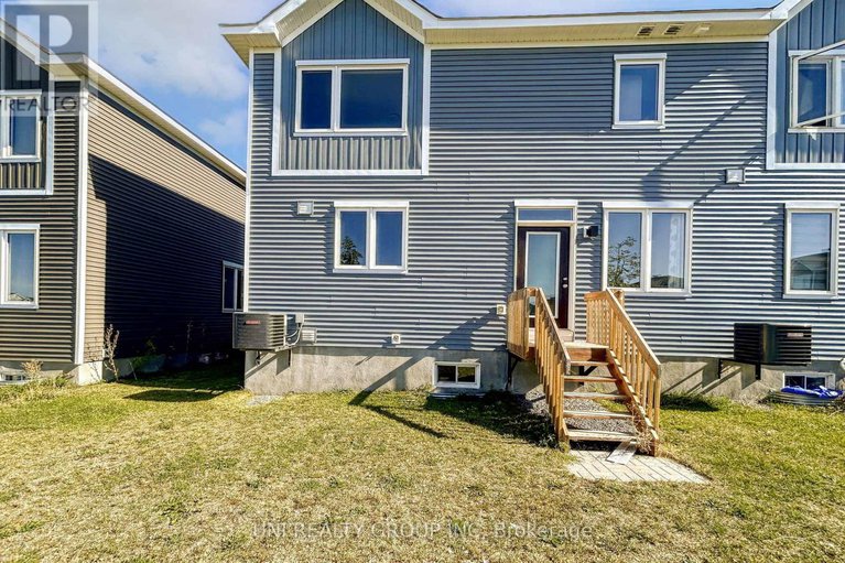 28953917/324-canadensis-lane/half-moon-bay/ottawa/ontario/K2J6X8_14
