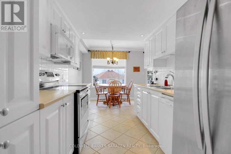28211510/1d-81-robson-court/kanata-lakesheritage-hills/ottawa/ontario/K2K2W1_8