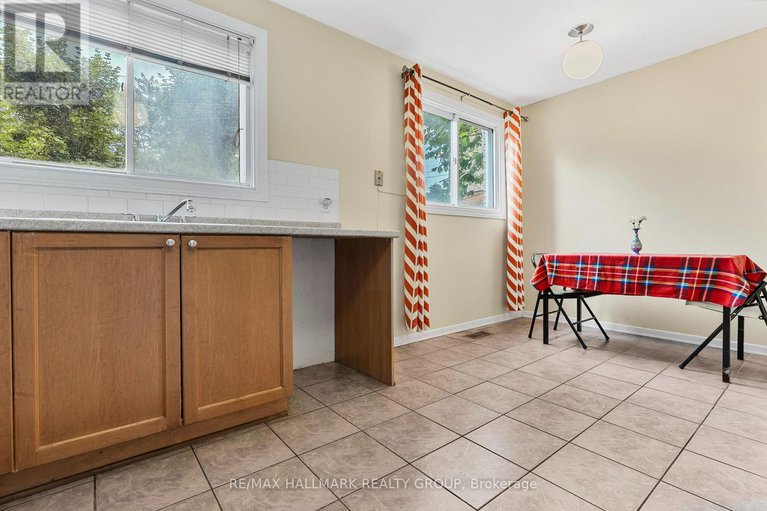 28717176/2666-regina-street/britannia/ottawa/ontario/K2B6X8_14