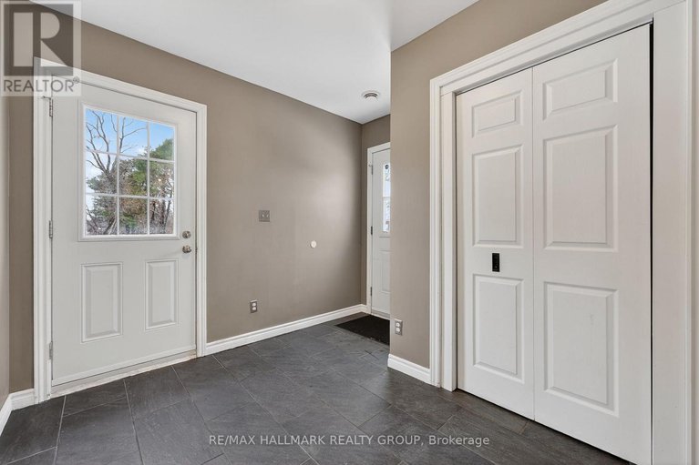 29256266/633-russell-road/clarencerockland-twp/clarence-rockland/ontario/K0A2A0_4