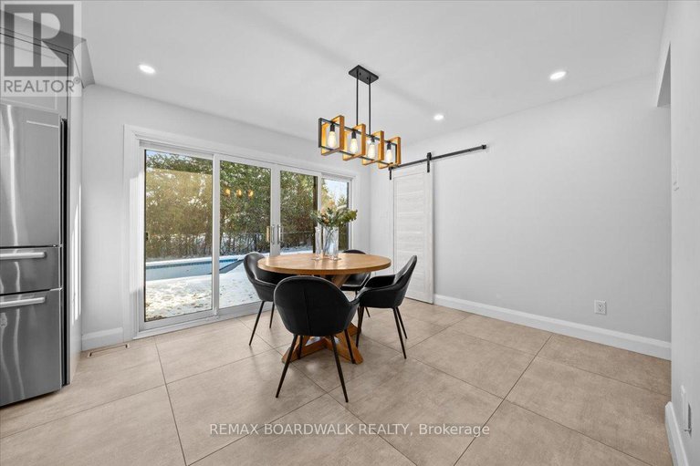 29395129/7-gagnon-court/beaverbrook/ottawa/ontario/K2K1A7_7