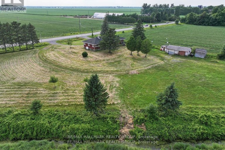 29562985/6050-old-richmond-road/south-of-fallowfield-road/ottawa/ontario/K0A2Z0_3