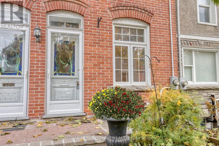 28379778/87-guigues-avenue/lower-townbyward-market/ottawa/ontario/K1N5H8_2