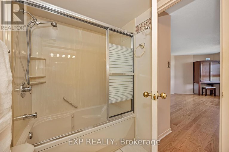 28632466/712-80-sandcastle-drive/leslie-park/ottawa/ontario/K2H9E7_22