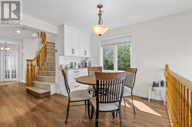 28556678/1525-senateurs-way/fallingbrookpineridge/ottawa/ontario/K4A4A3_18