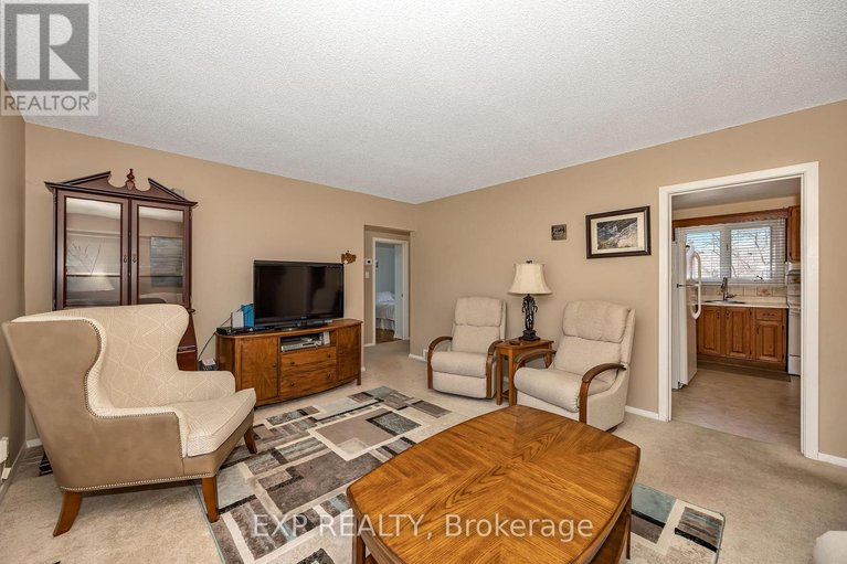 29640576/2500-hopkins-road/queensway-terrace-north/ottawa/ontario/K2B7X7_2