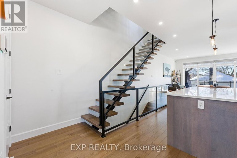 29677921/158-marier-avenue/vanier/ottawa/ontario/K1L5S1_12