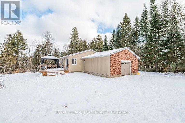 29158595/74-castleford-road/horton-twp/horton/ontario/K7V3Z8_36