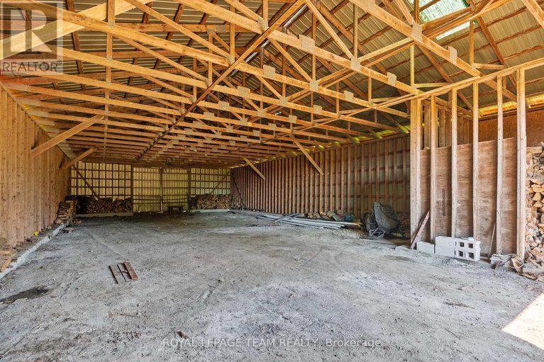28826207/2307-carsonby-road-w/rideau-twp-w-of-hwy-16-north-of-reg-rd-6/ottawa/ontario/K0A2T0_15