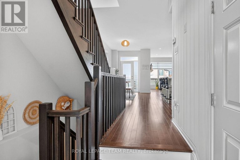 29541540/545-borbridge-avenue/riverside-southgloucester-glen/ottawa/ontario/K4M0J1_2