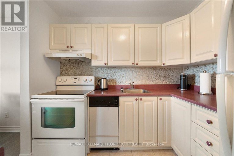 28550907/714-2020-jasmine-crescent/beacon-hill-south/ottawa/ontario/K1J8K5_9